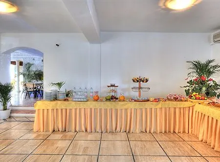 Felix - Felix Hotel